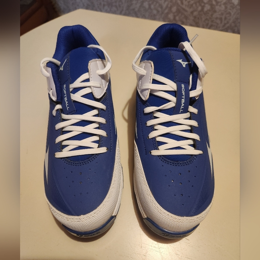 Mizuno softball‎ cleats